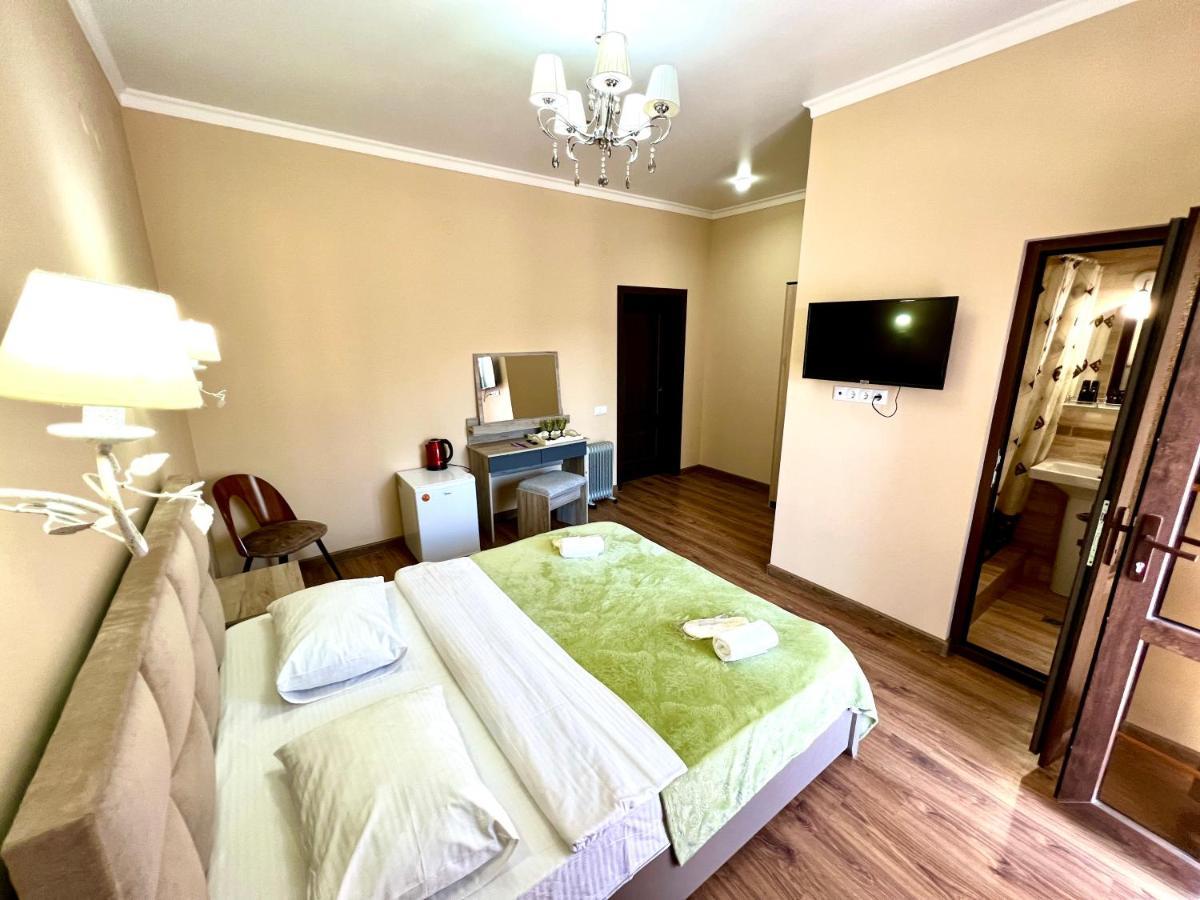 Hotel In Sukhum Sukhumi Luaran gambar