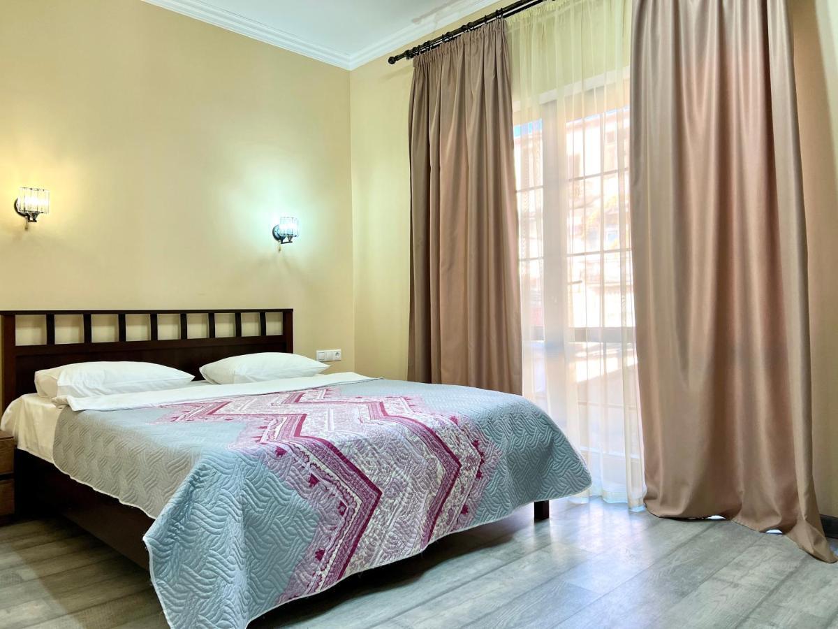 Hotel In Sukhum Sukhumi Luaran gambar