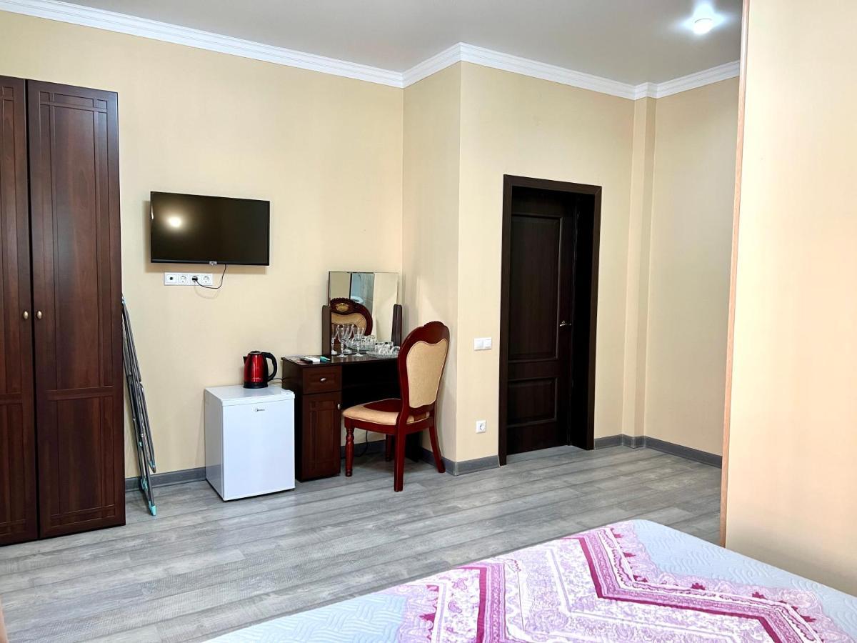 Hotel In Sukhum Sukhumi Luaran gambar